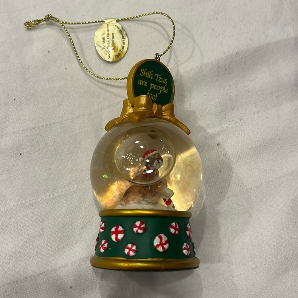 Danbury Mint Snow globe ornaments